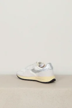 Autry Sneaker - WWLW - MU01 - White Silver