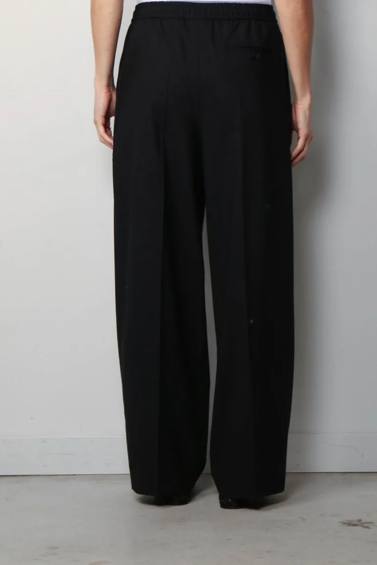 6397 Broek Pleated Long Pull-On Pant - Black