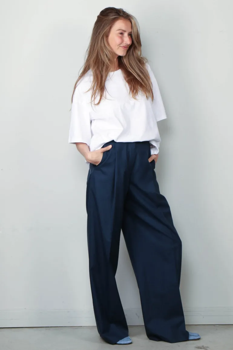 BYLOTTE Studios T-shirt - Hailey Tee - White