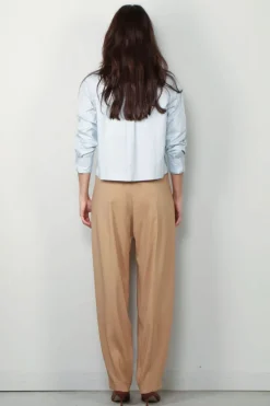 Closed Blouse - Cropped Classic Shirt - Light Sky Blue
