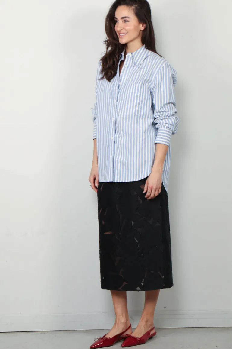 Closed Blouse - Oversize Shirt - Cornflower Blue