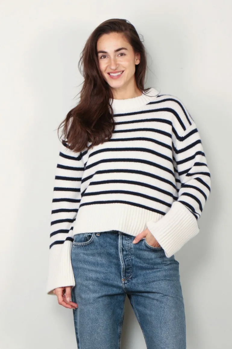 Lisa Yang Trui - Sony stripes - Cream/Navy