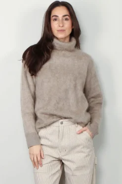 Lisa Yang Trui - Teresa  -  Mole Brushed