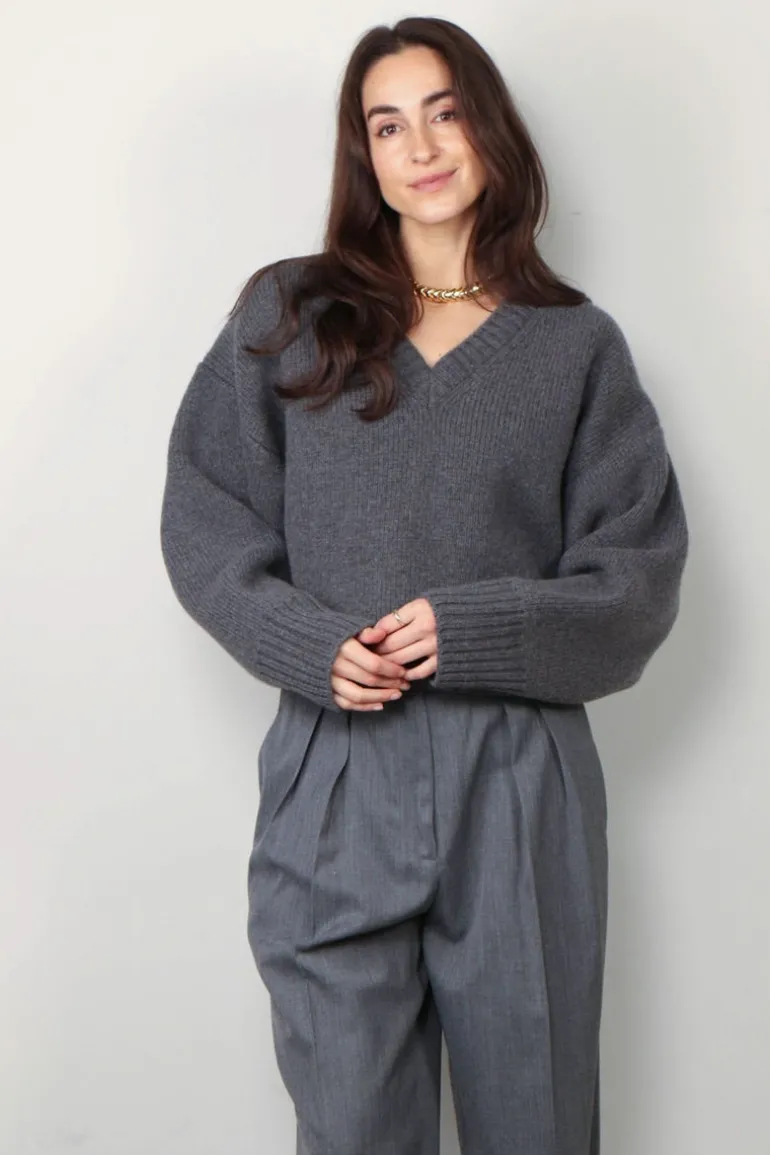 RÓHE Trui - Compact V-Neck Jumper - Mid Grey Melange
