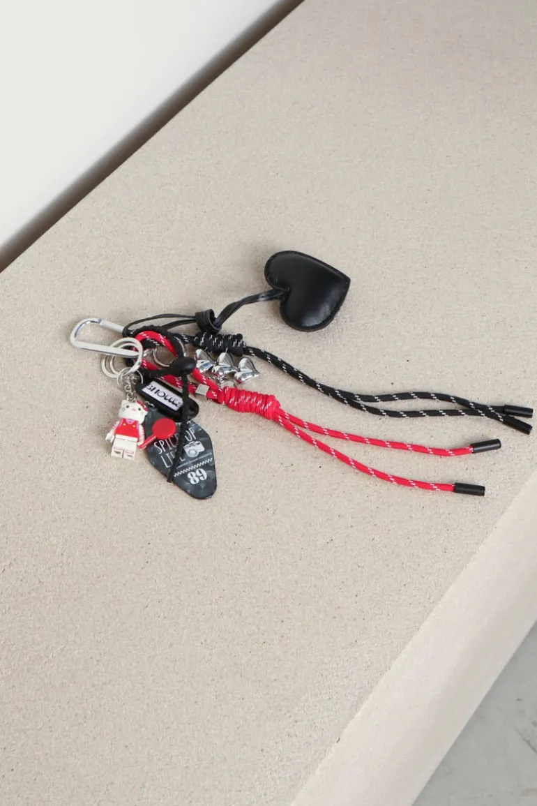 Shouia Bag Charm - Black Heart - Noir