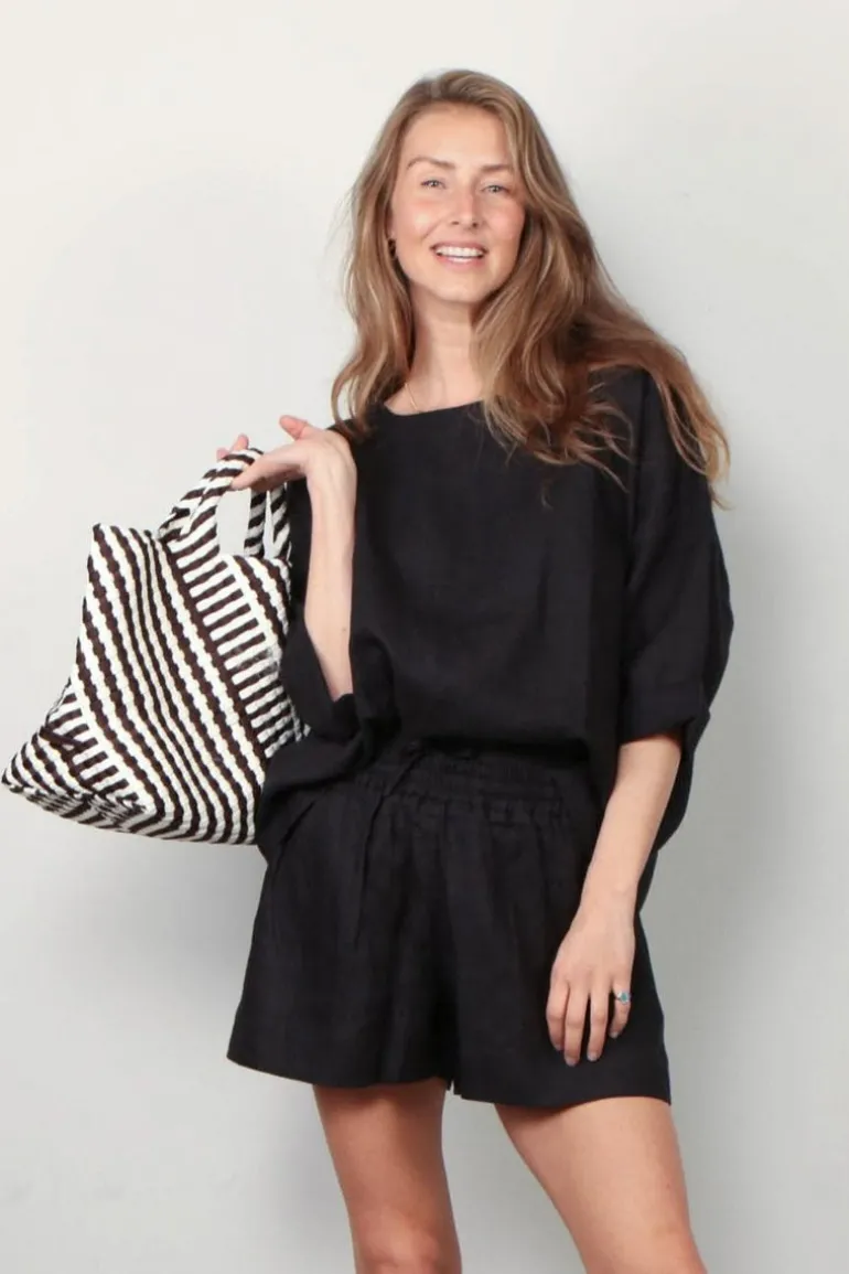 Suzie Kondi Top - Saria Linen - Black