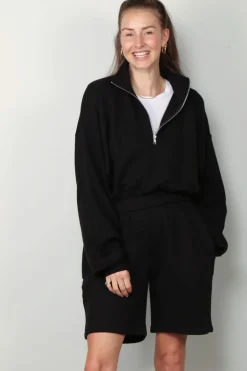 Éterne Sweater - Cropped Half Zip Sweatshirt - Black