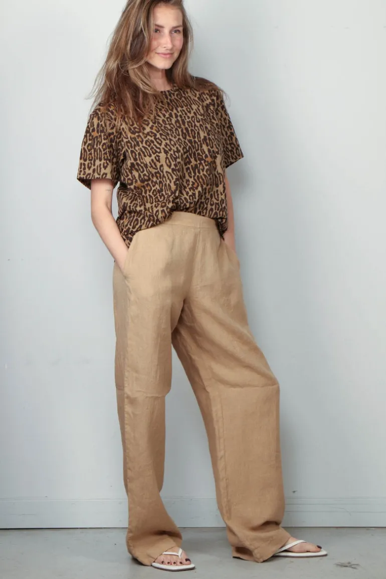 6397 T-shirt - Seamed Perfect Tee - Leopard